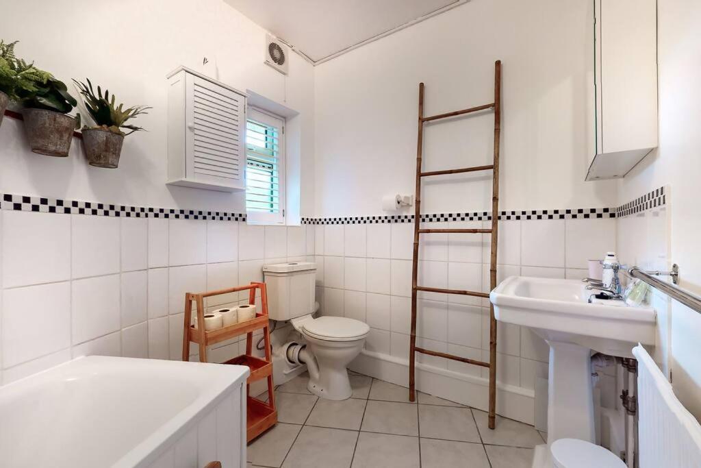 Stunning 2 Bed Flat In Richmond Apartment Quận Quận Kew Ngoại thất bức ảnh