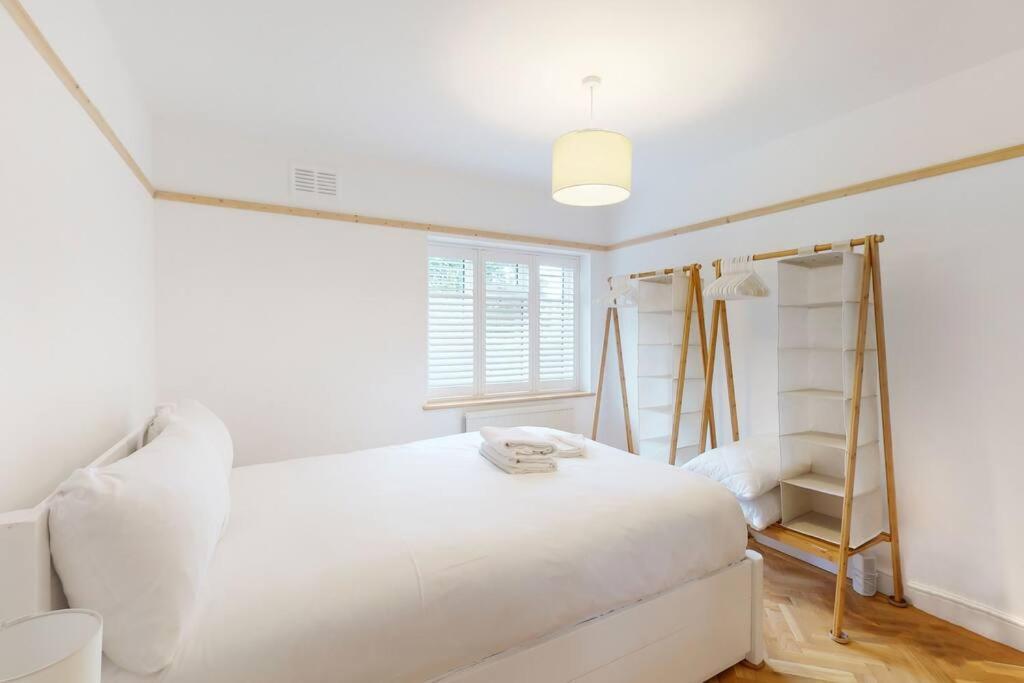 Stunning 2 Bed Flat In Richmond Apartment Quận Quận Kew Ngoại thất bức ảnh